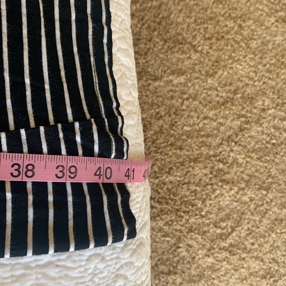 Long dress 🖤🤍 - Picture 4 of 4